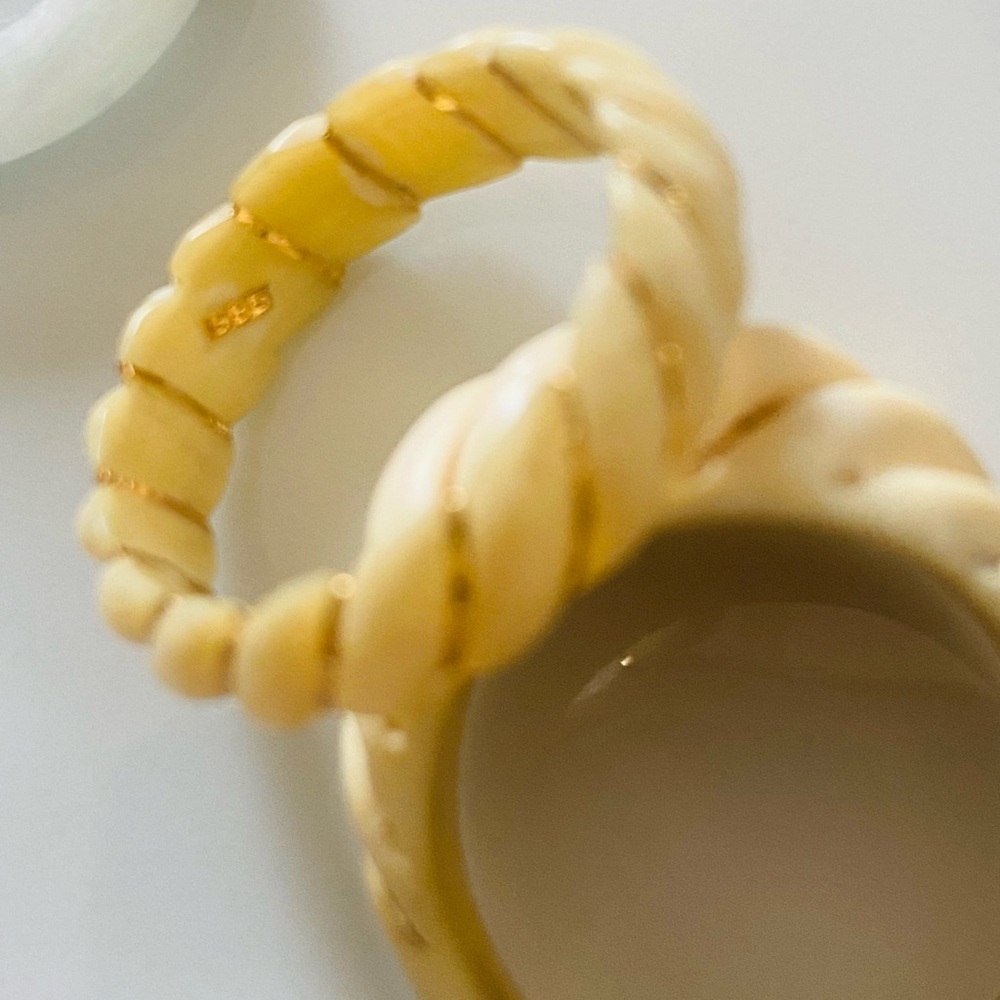 Mixed Jewelry Moment - Picture 5 of 12